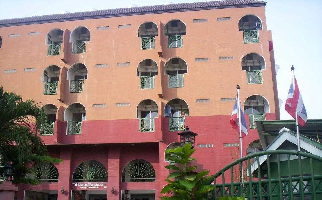 Baankhunmae Apartment Banguecoque Exterior foto