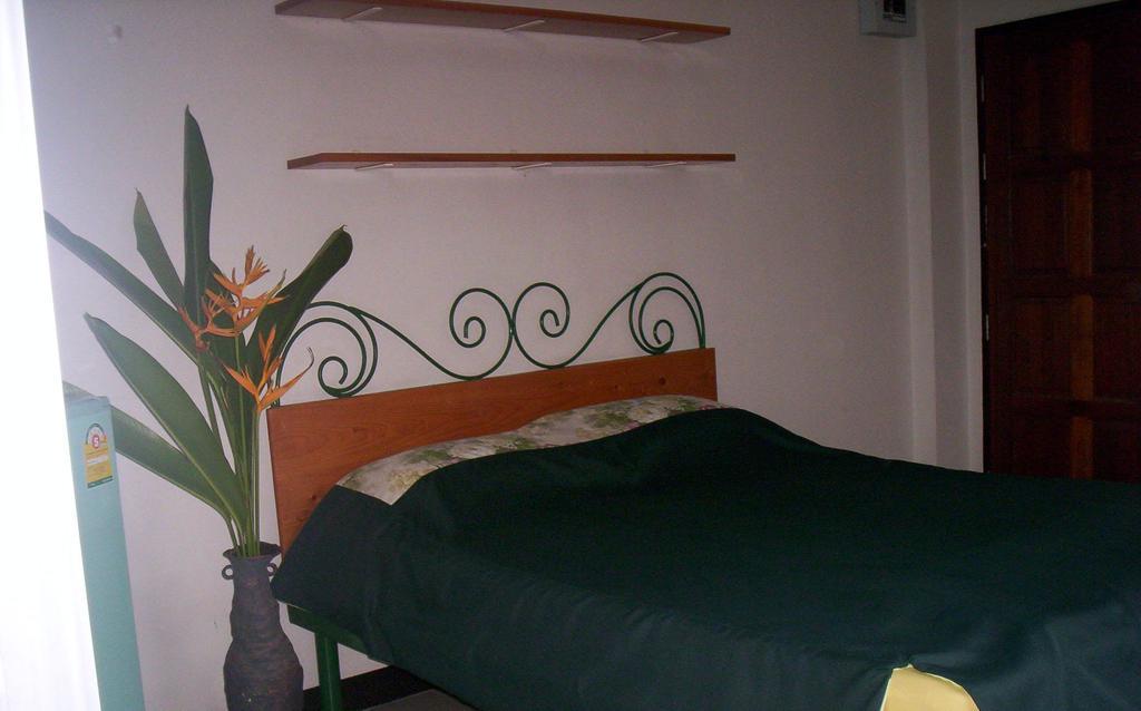Baankhunmae Apartment Banguecoque Quarto foto