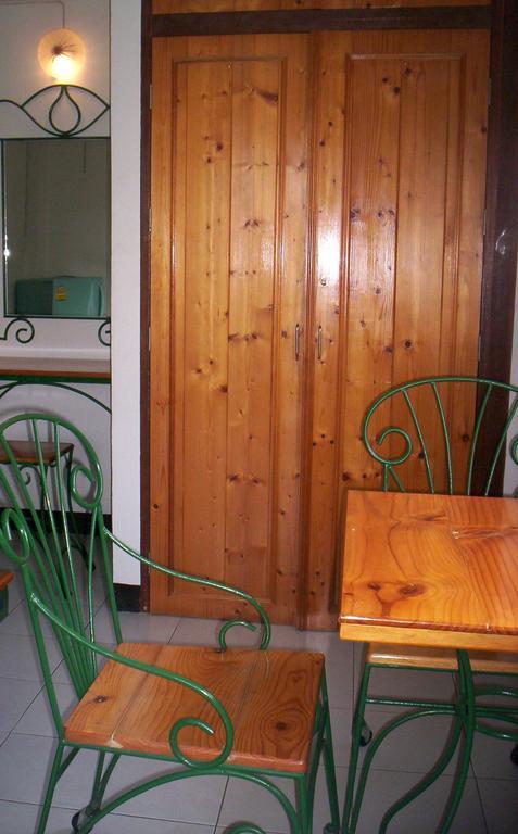 Baankhunmae Apartment Banguecoque Quarto foto